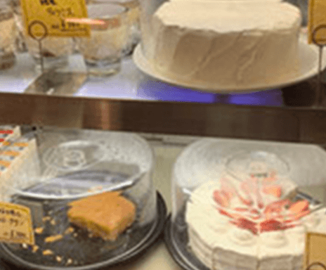 デザートが並んでいる画像